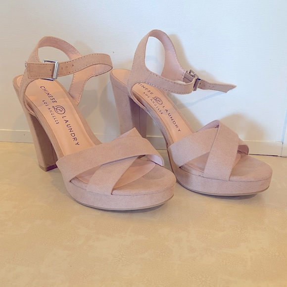 Chinese Laundry Women's Always Heeled nude beige chunky Sandal  6.5 - Picture 2 of 4